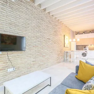 https://apartamento-alfareria-seville.es-andalucia.com